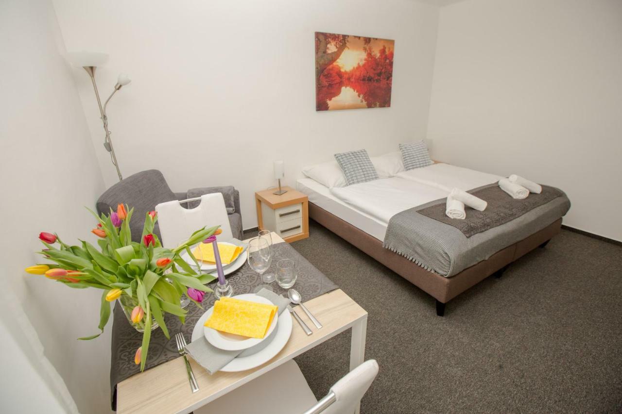 Hotel Blue Apartment Bratislava Eksteriør billede